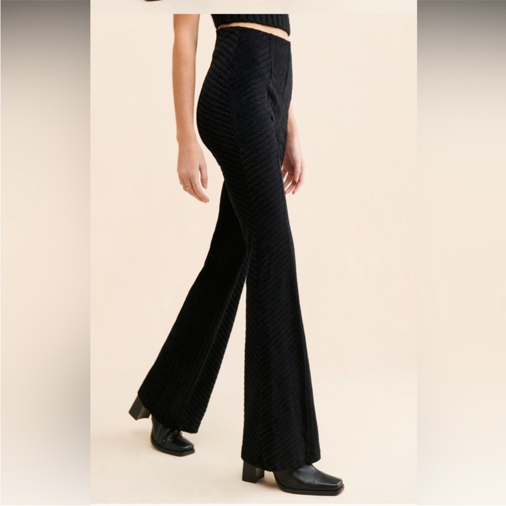 NWT Free People Slim Pull-On Velvet Flare Pants Size Small